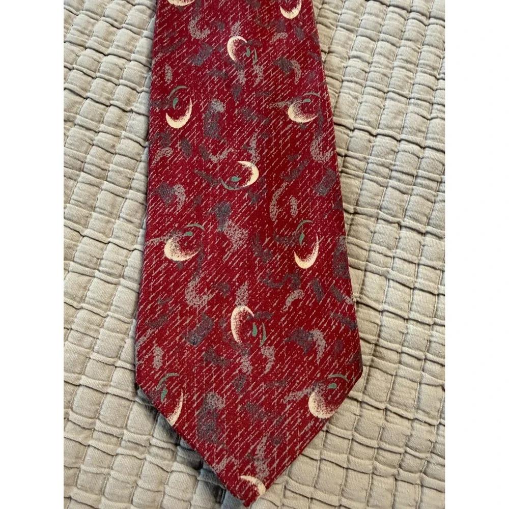 Vintage SICO Made in Italy 💯 Silk Tie Burgundy Celestial Crescent Moon Abstract
